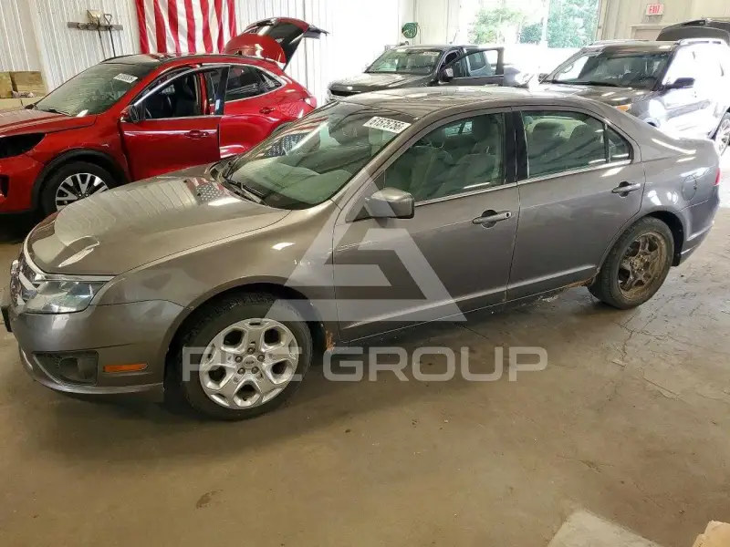 2010 Ford FUSION photo