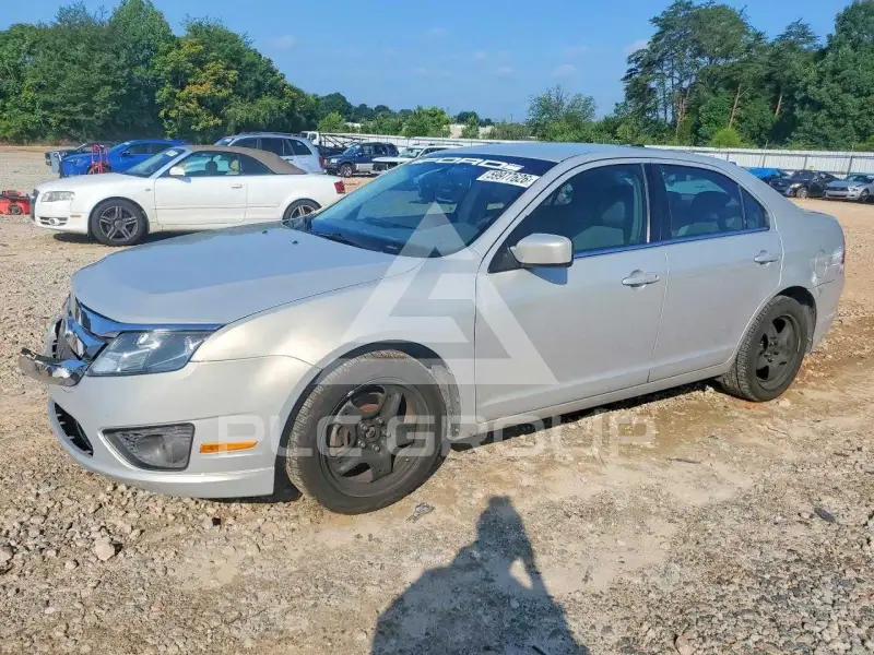 2010 Ford FUSION фото