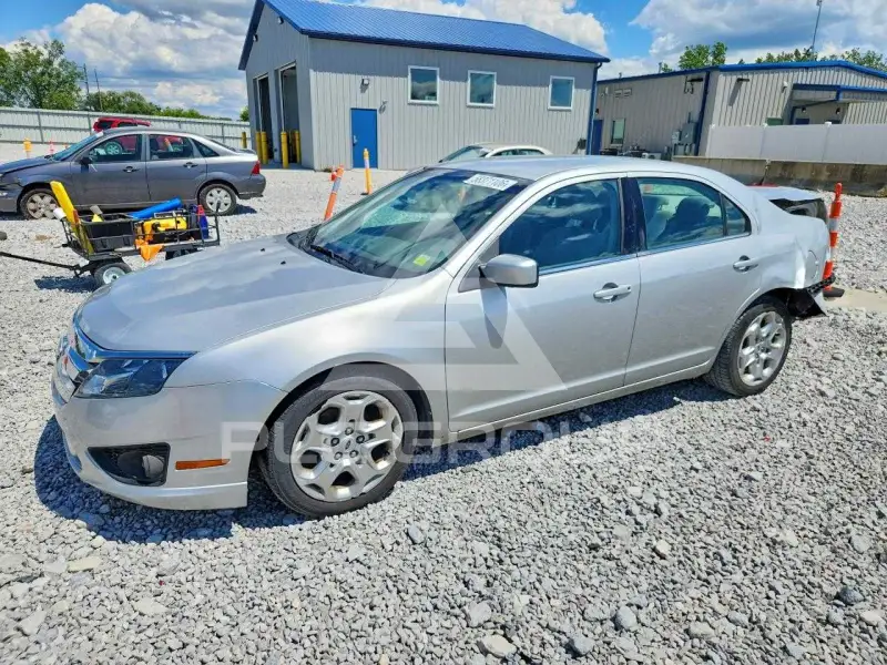 2010 Ford FUSION фото