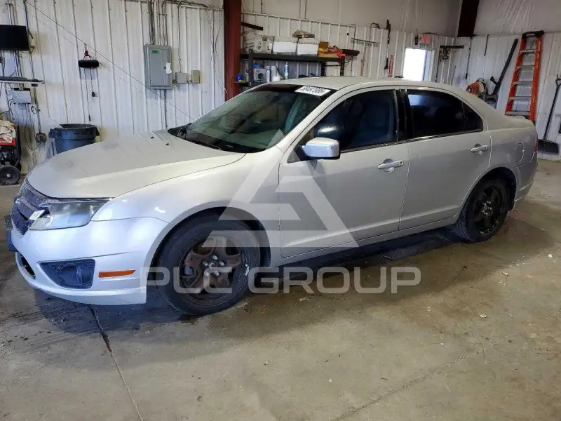 2010 Ford FUSION photo