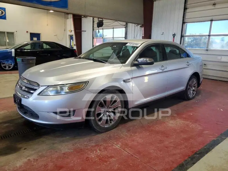 2010 Ford TAURUS фото