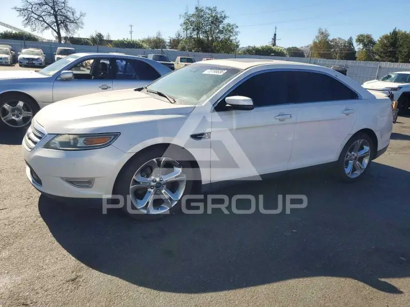 2010 Ford TAURUS фото
