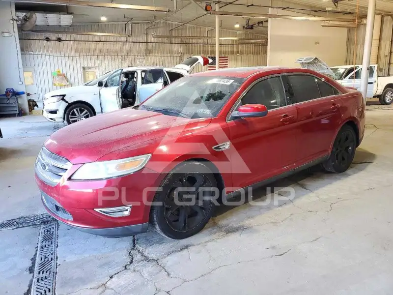 2010 Ford TAURUS фото