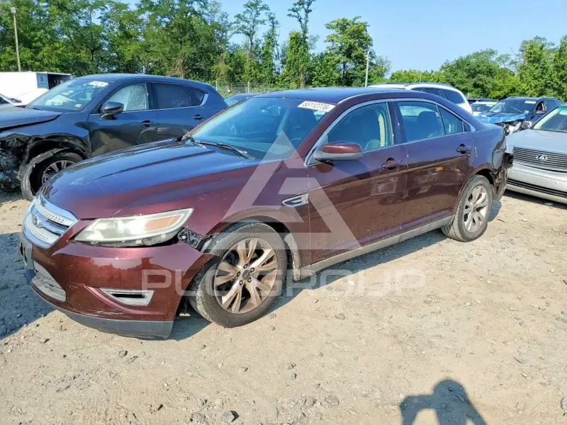 2010 Ford TAURUS фото