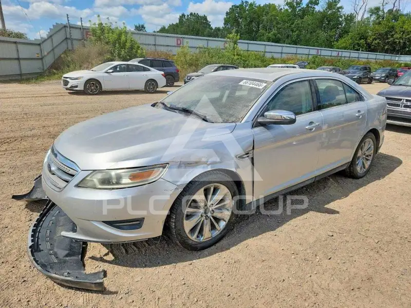2010 Ford TAURUS фото