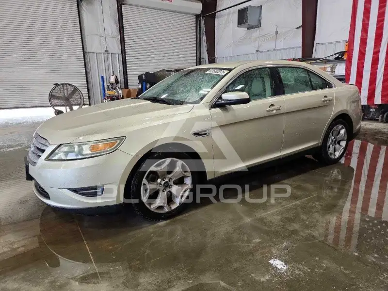 2010 Ford TAURUS фото
