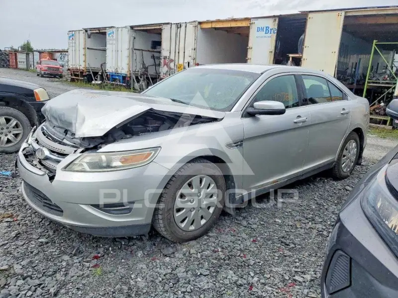 2010 Ford TAURUS фото