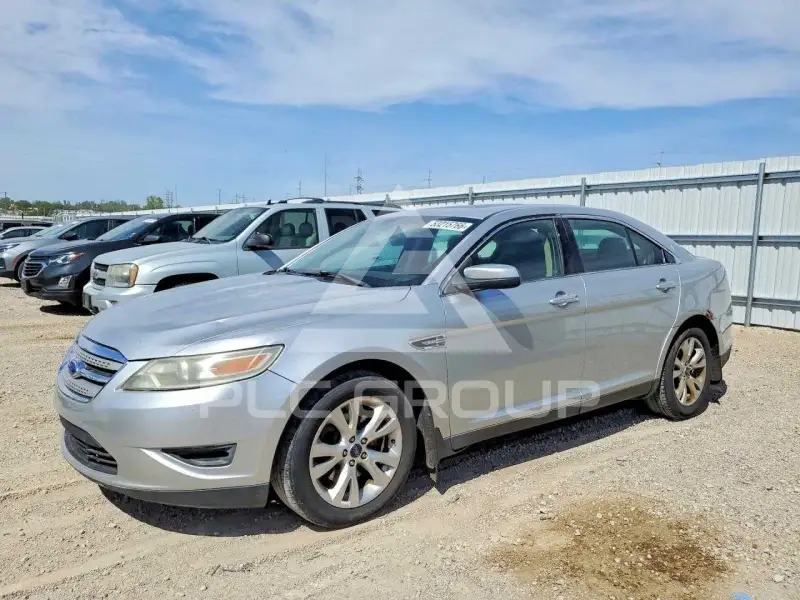 2010 Ford TAURUS фото