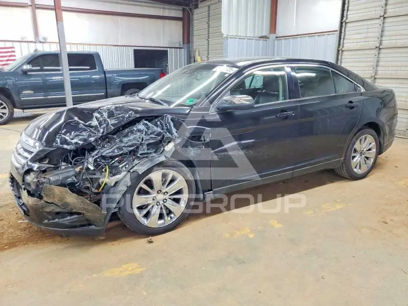 2010 Ford TAURUS фото