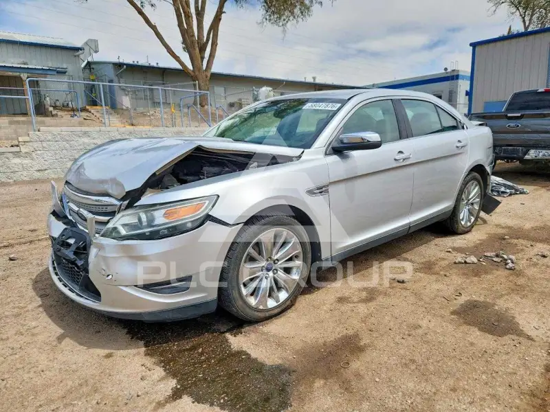 2010 Ford TAURUS фото