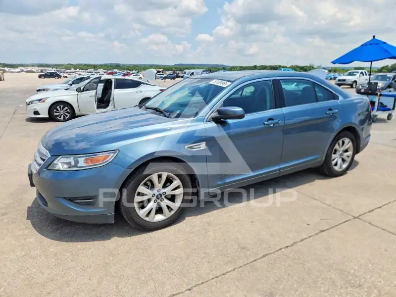 2010 Ford TAURUS photo