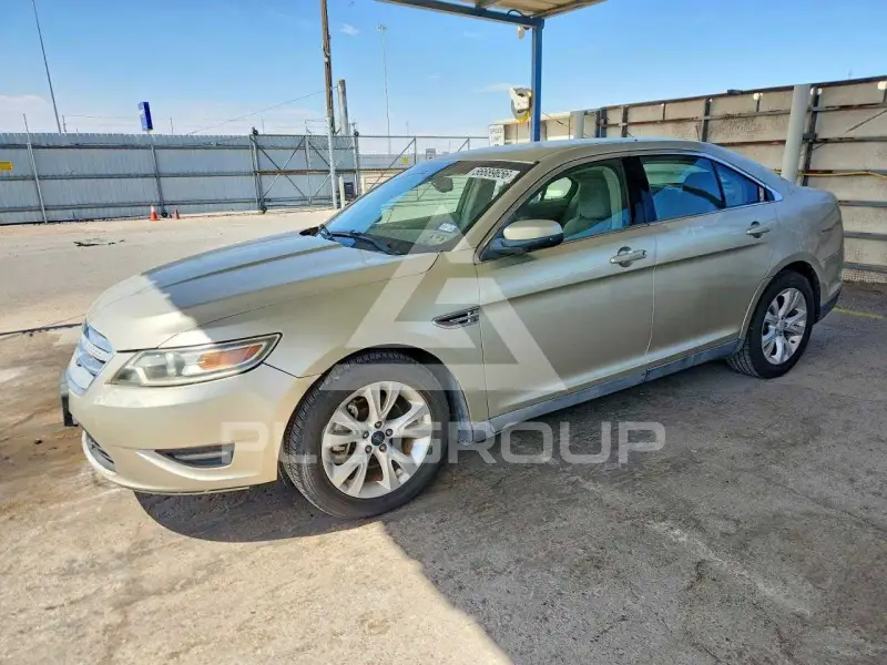 2010 Ford TAURUS фото