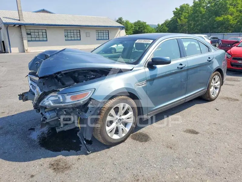 2010 Ford TAURUS фото