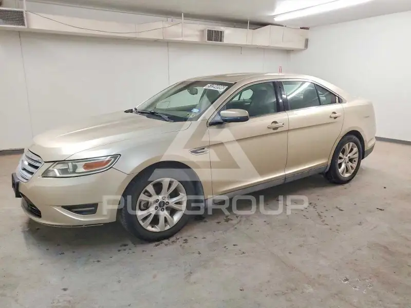 2010 Ford TAURUS фото