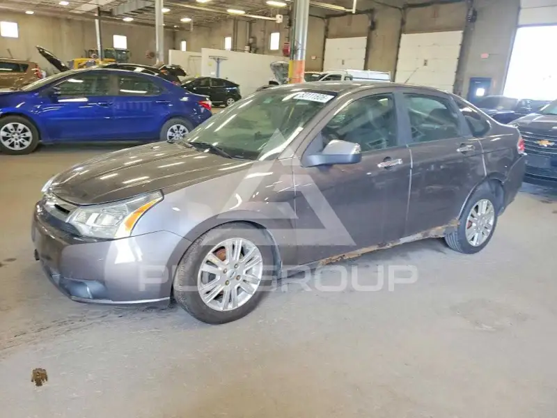 2010 Ford FOCUS photo