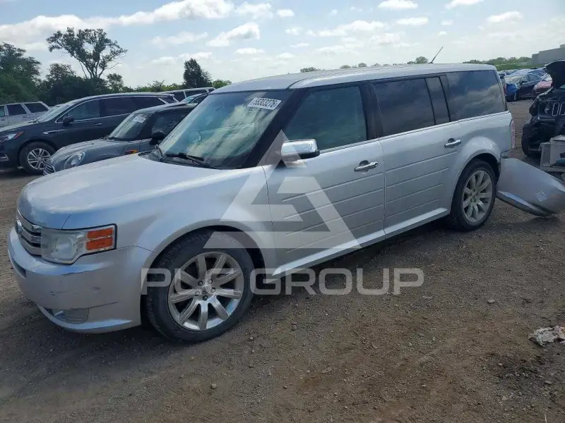 2010 Ford FLEX photo