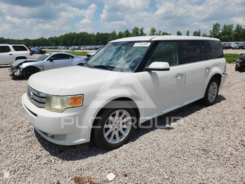 2010 Ford FLEX photo
