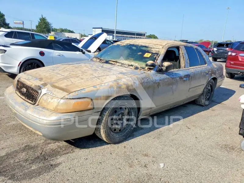 2010 Ford CROWN фото