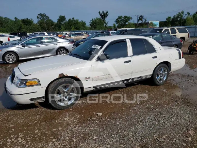 2010 Ford CROWN фото