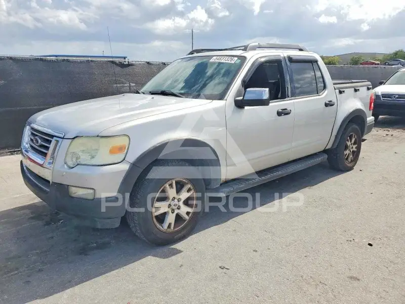 2010 Ford EXPLORER photo