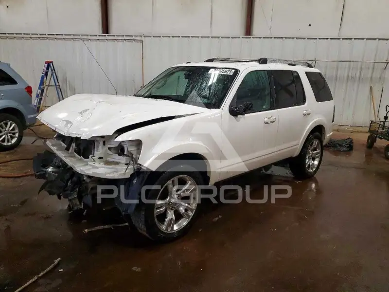 2010 Ford EXPLORER фото