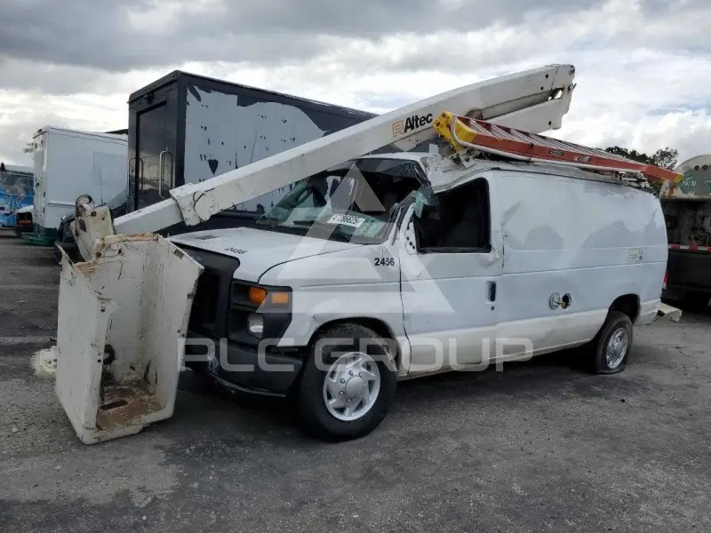 2010 Ford ECONOLINE фото