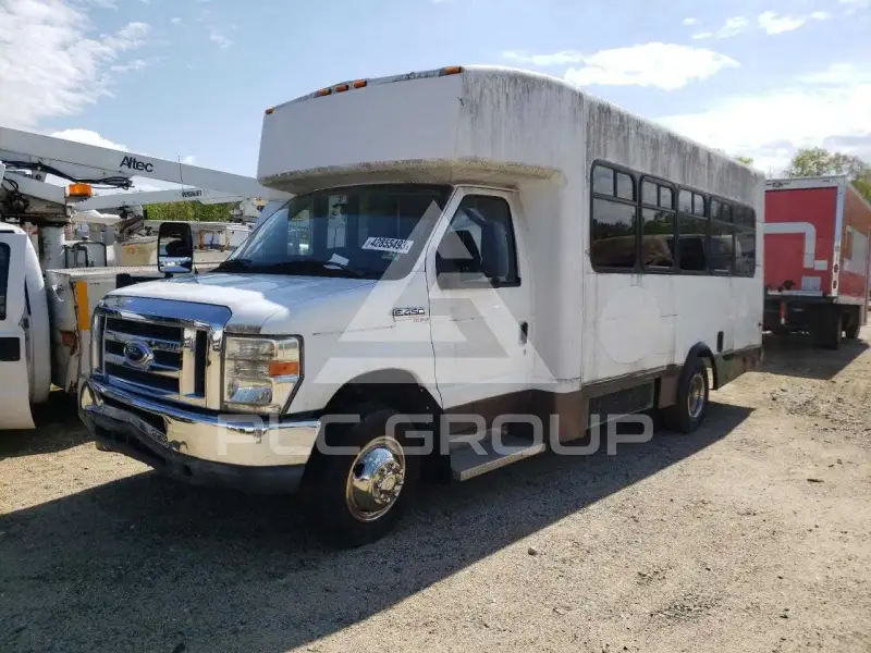 2010 Ford ECONOLINE photo