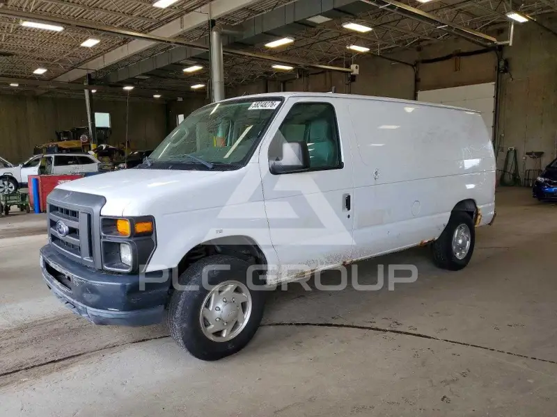 2010 Ford ECONOLINE фото