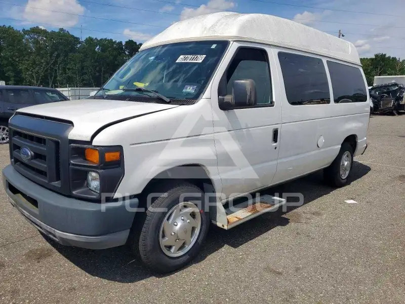 2010 Ford ECONOLINE фото