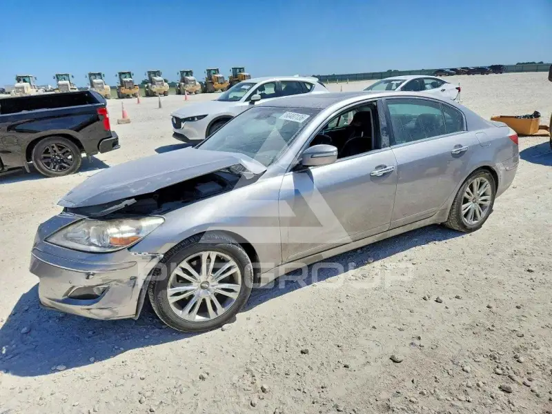 2010 Hyundai Genesis фото
