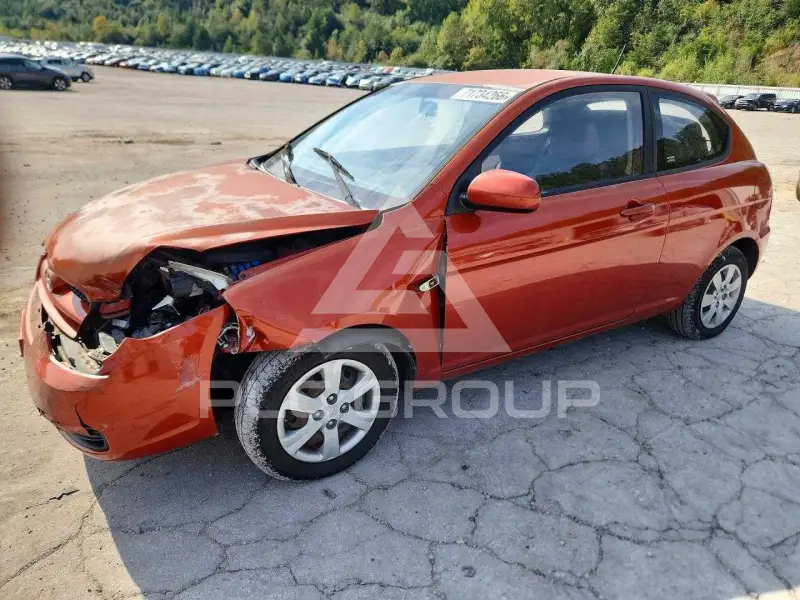 2010 Hyundai Accent фото