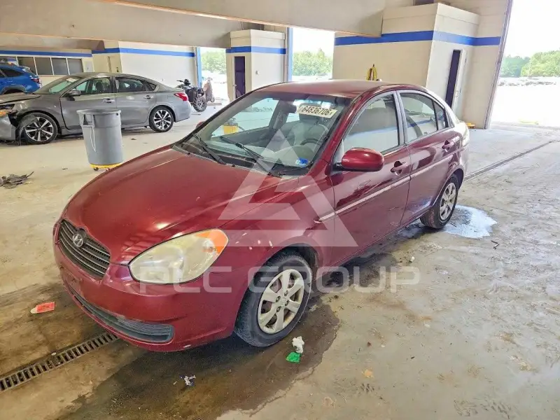 2010 Hyundai Accent фото