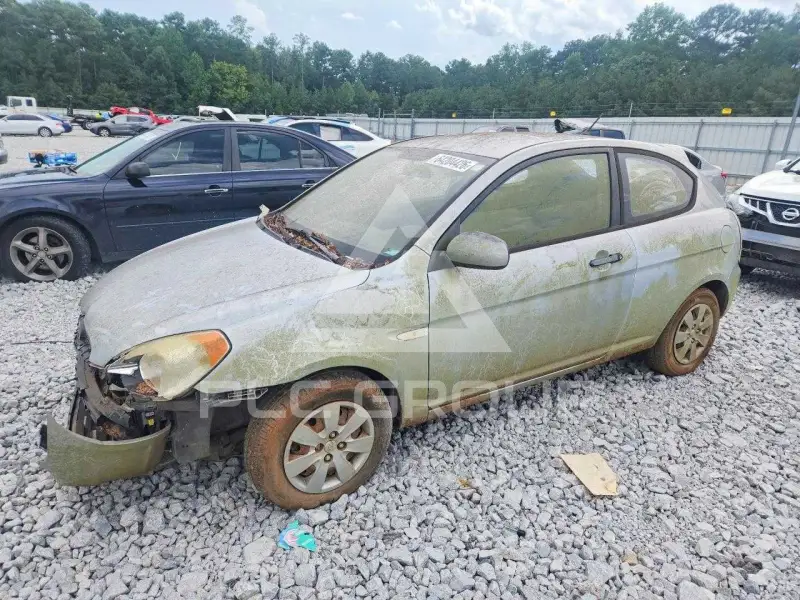 2010 Hyundai Accent фото
