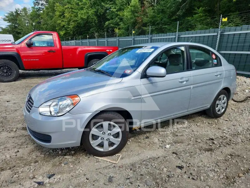 2010 Hyundai Accent photo