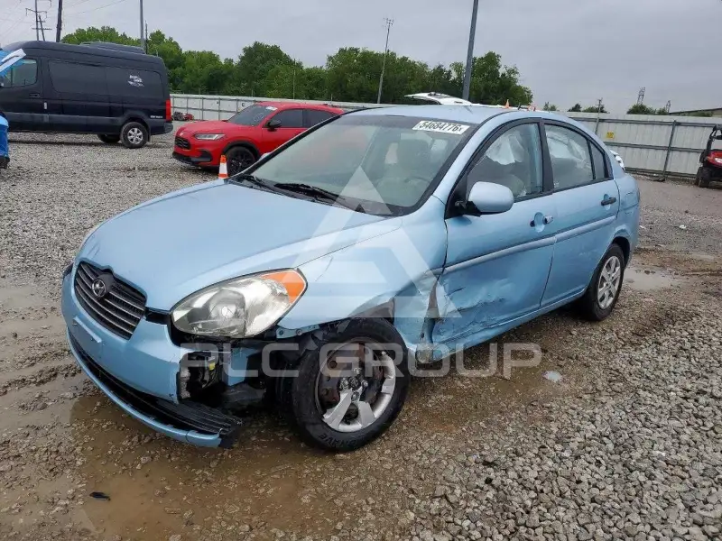 2010 Hyundai Accent фото