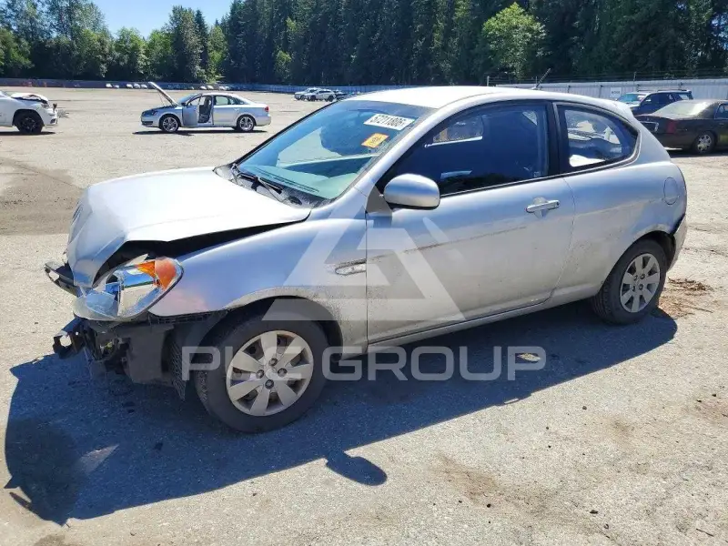 2010 Hyundai Accent фото
