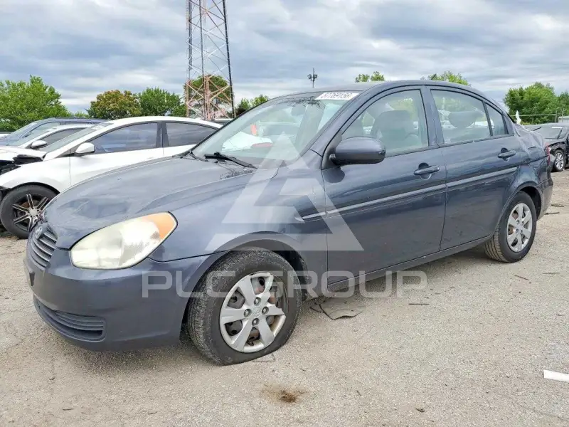 2010 Hyundai Accent фото