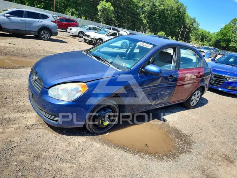 2010 Hyundai Accent фото