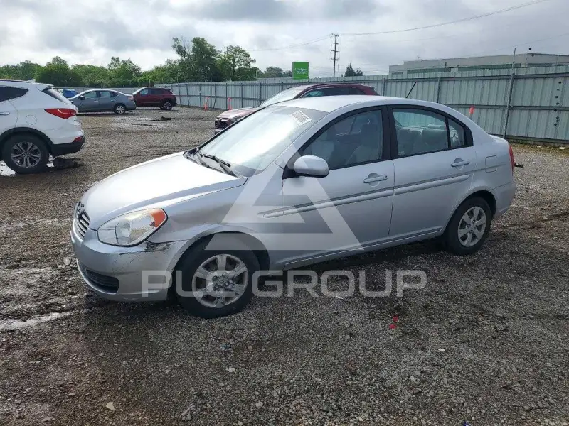 2010 Hyundai Accent фото