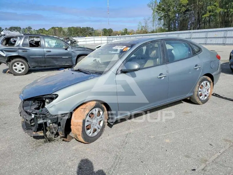 2010 Hyundai Elantra photo