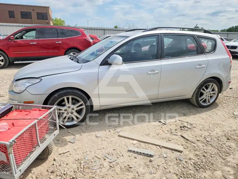 2010 Hyundai Elantra фото