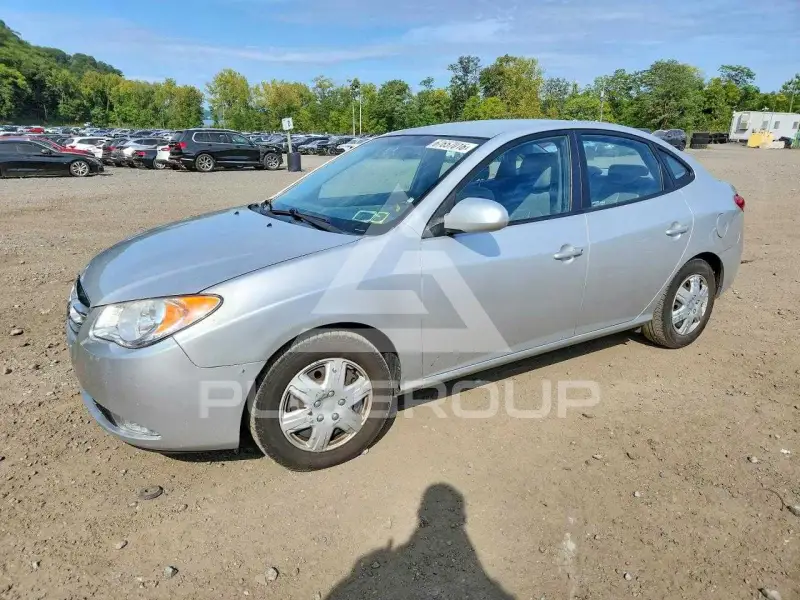 2010 Hyundai Elantra photo
