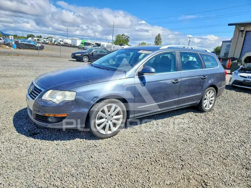 2010 Volkswagen Passat photo