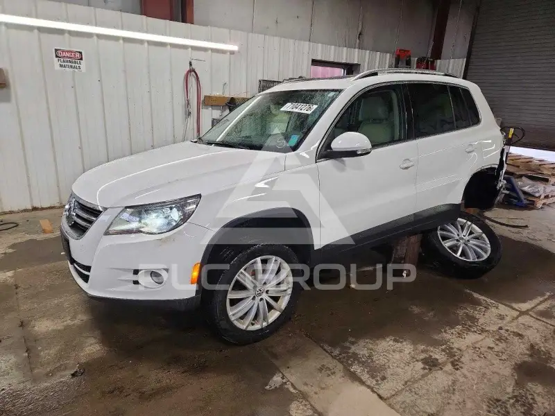 2010 Volkswagen Tiguan фото