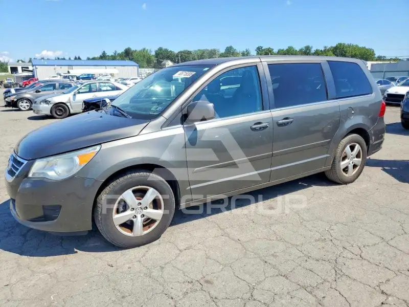 2010 Volkswagen ROUTAN фото