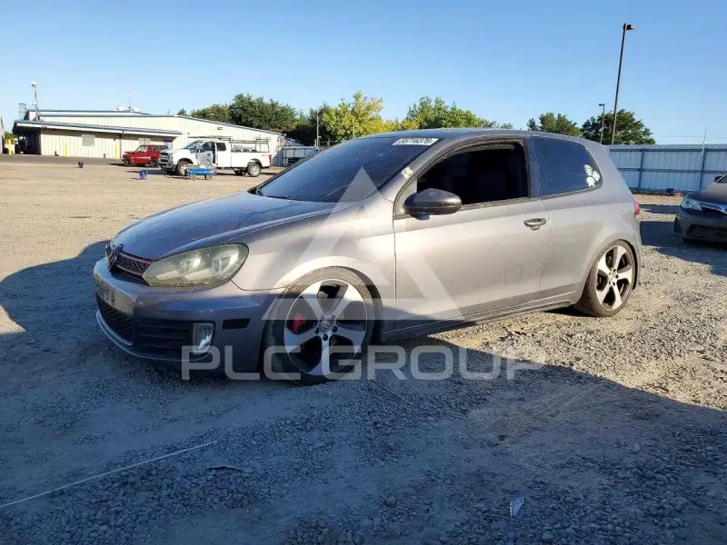 2010 Volkswagen GTI фото