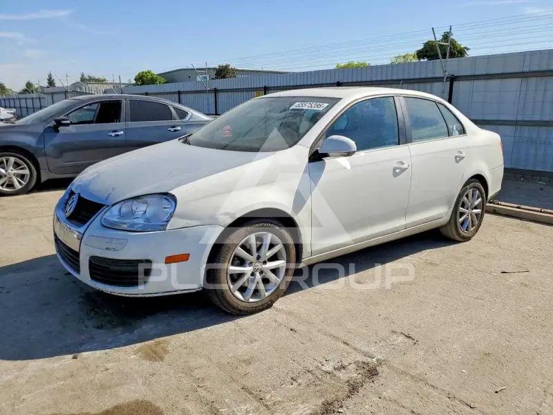 2010 Volkswagen Jetta фото