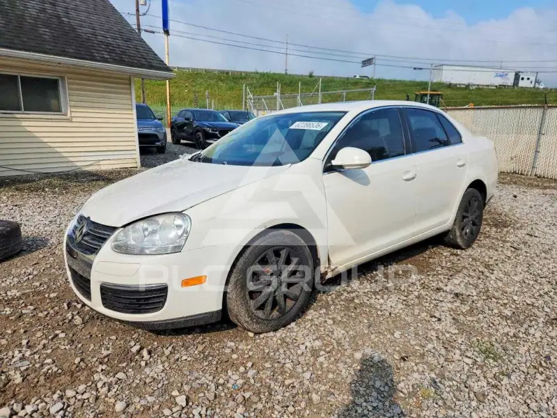 2010 Volkswagen Jetta фото