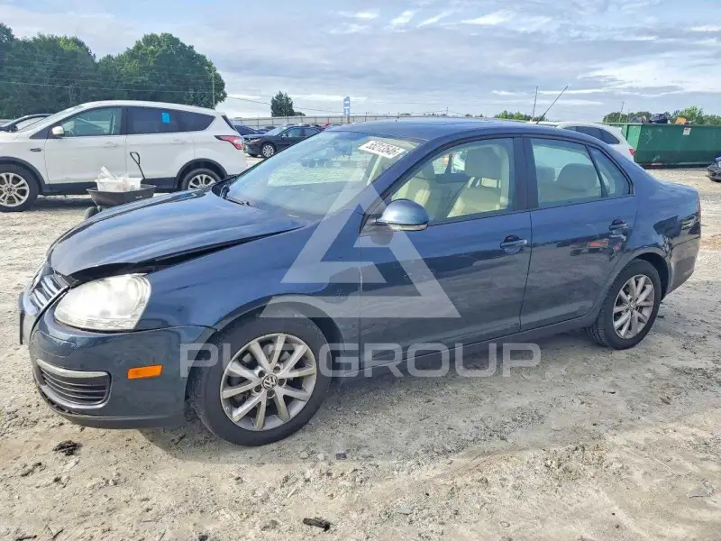2010 Volkswagen Jetta photo