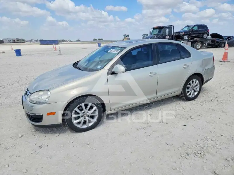 2010 Volkswagen Jetta фото